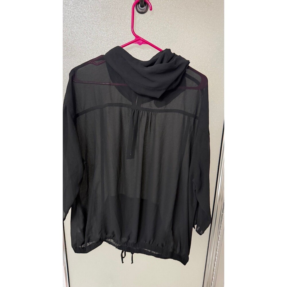 Maurices blouse 2x - Picture 3 of 3